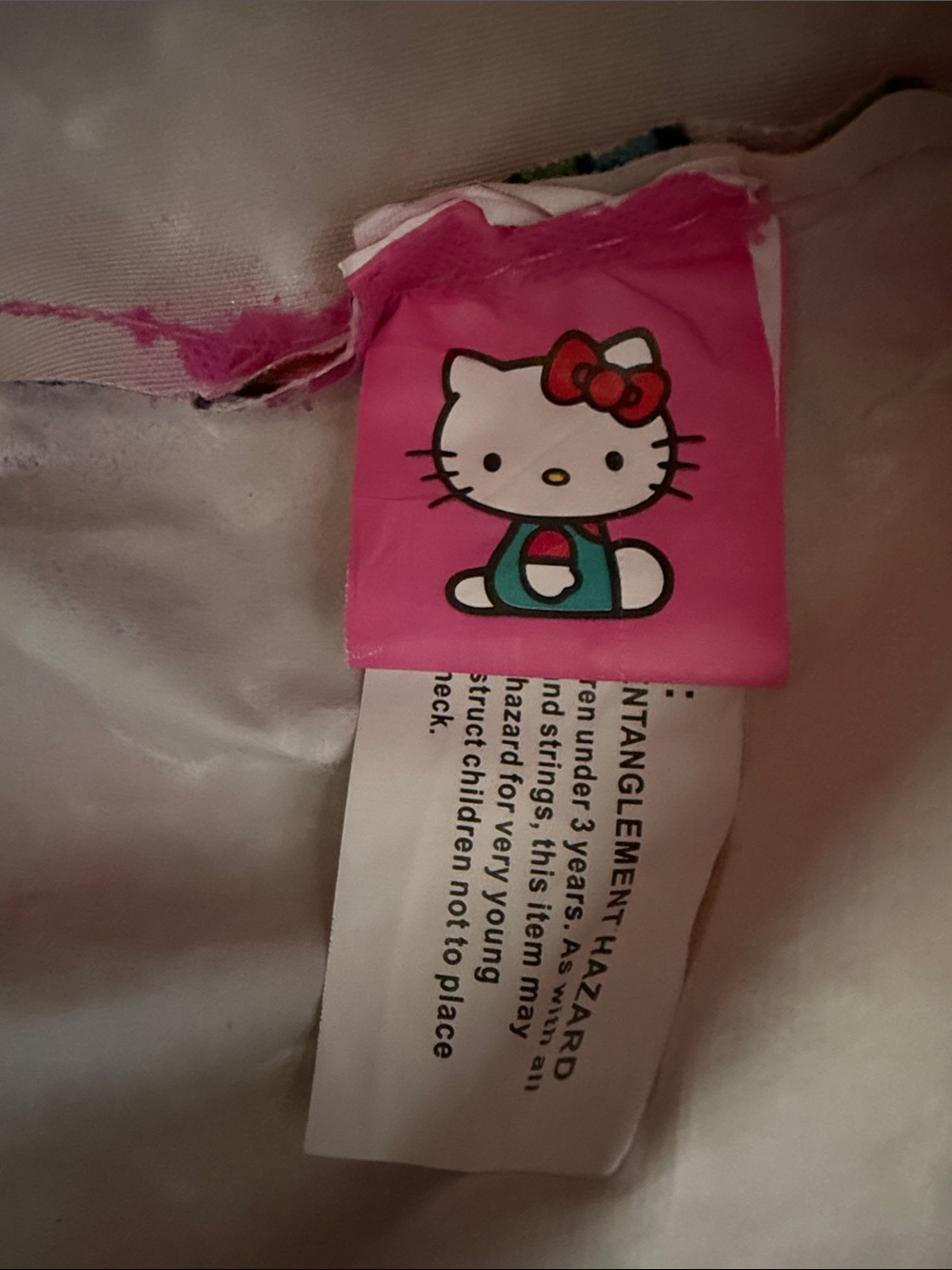 Hello Kitty Duffle - Picture 3 of 5
